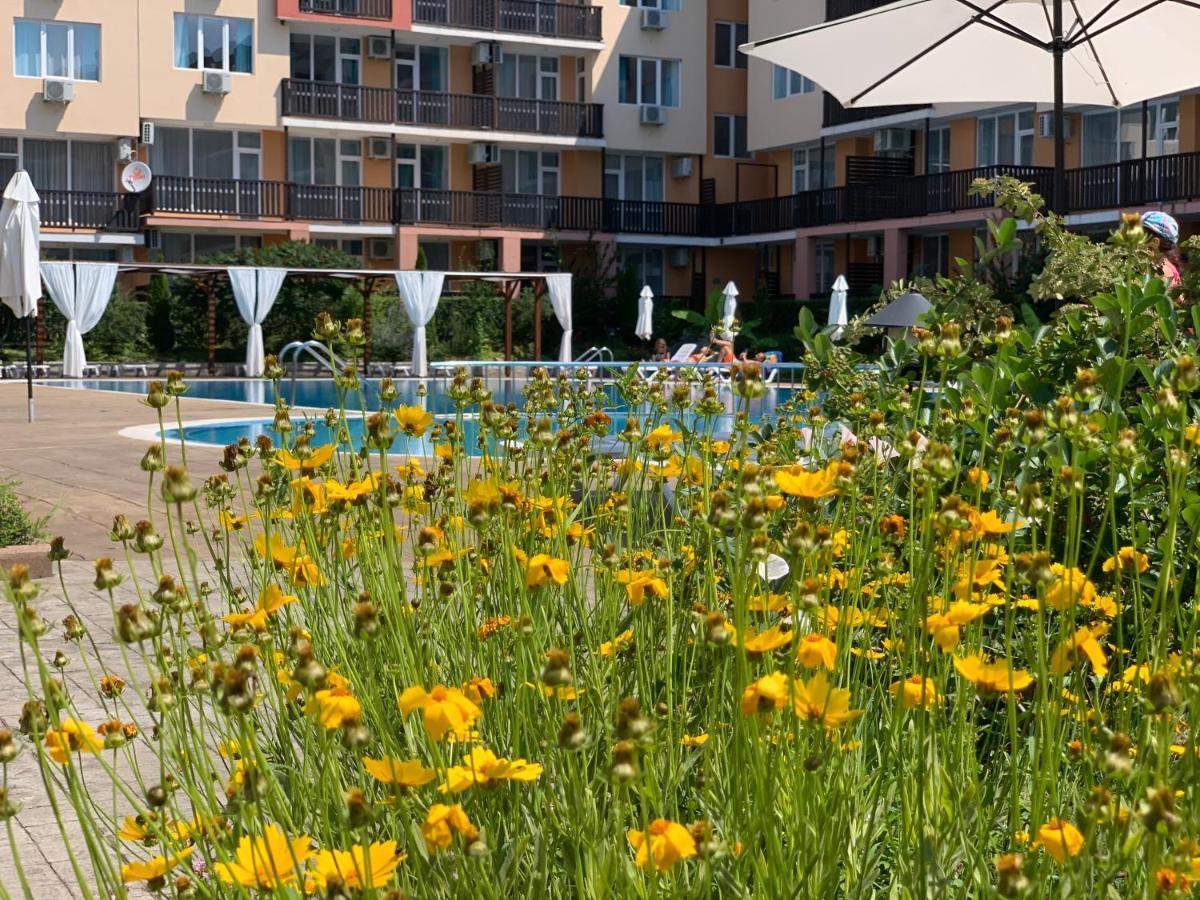 Apartcomplex Chateau Aheloy Esterno foto