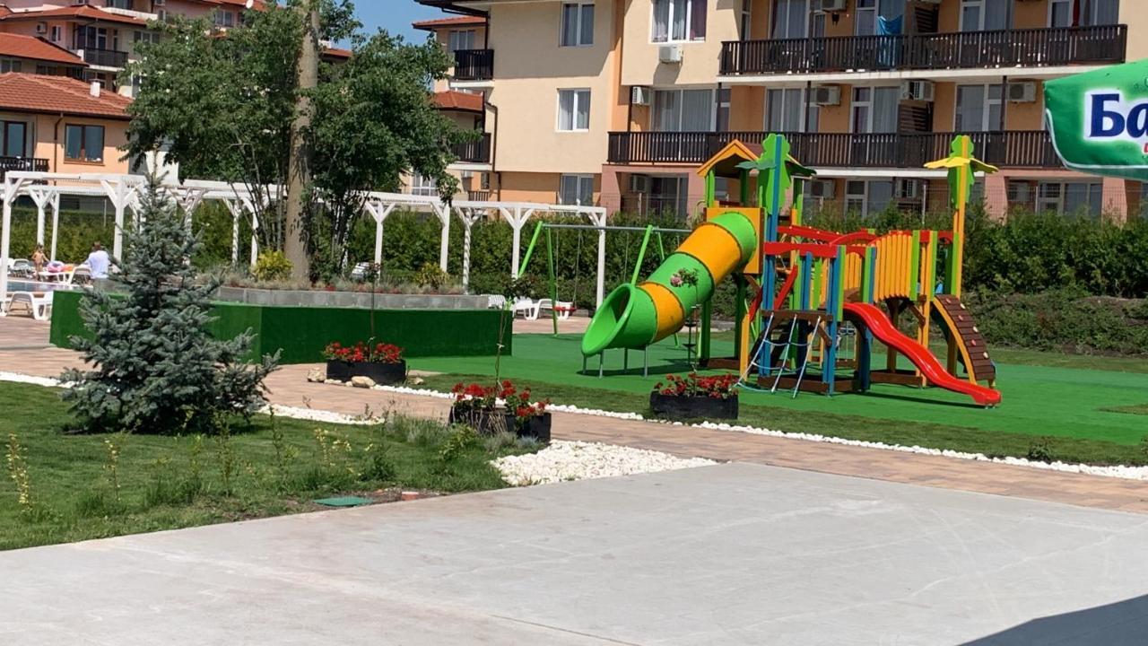 Apartcomplex Chateau Aheloy Esterno foto