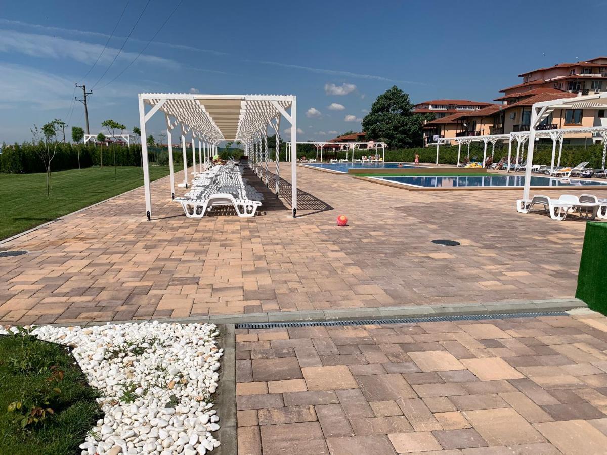 Apartcomplex Chateau Aheloy Esterno foto