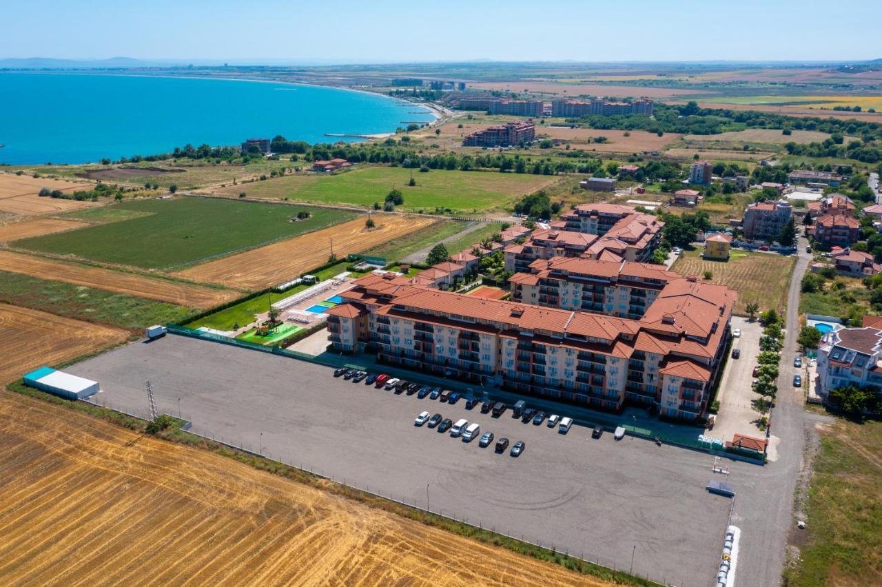 Apartcomplex Chateau Aheloy Esterno foto