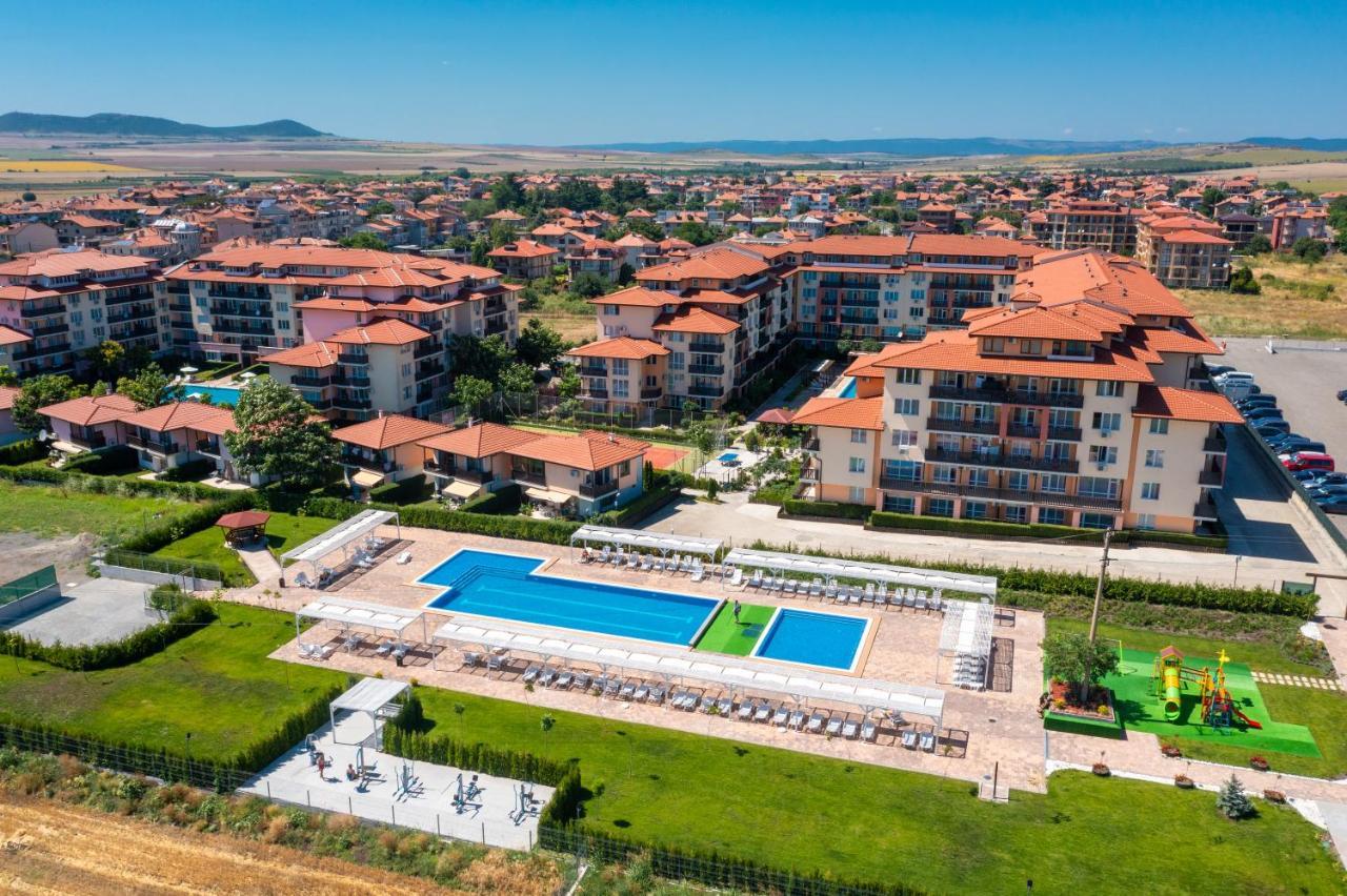 Apartcomplex Chateau Aheloy Esterno foto