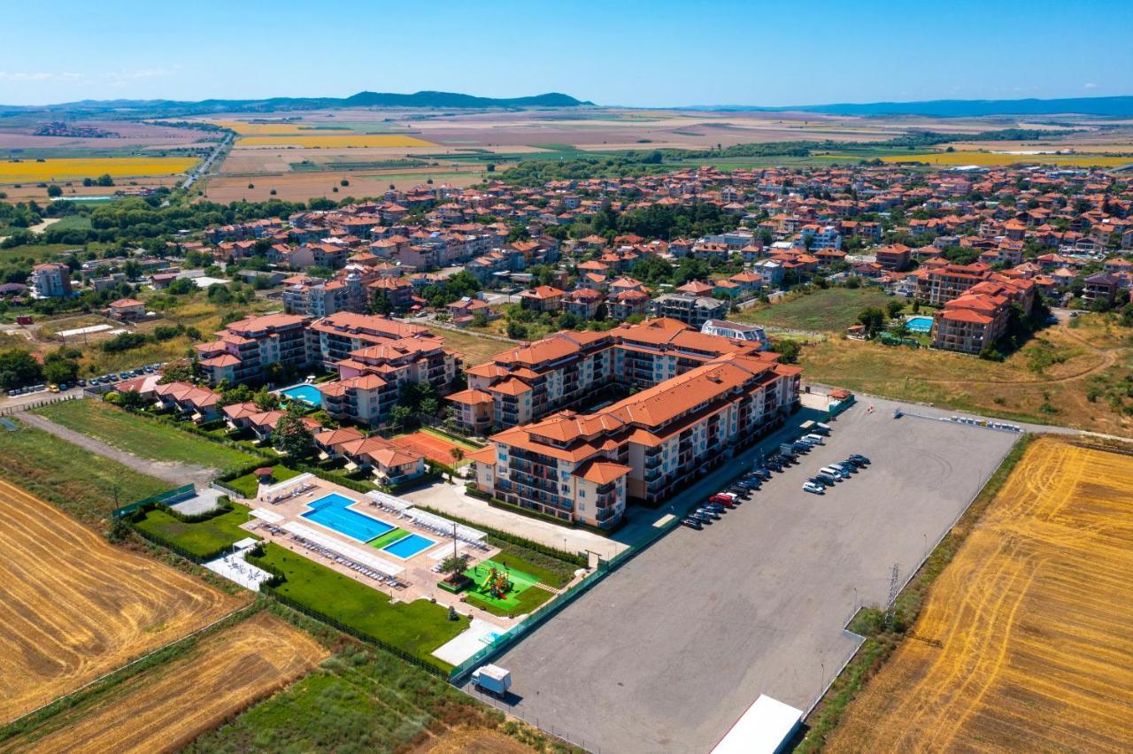 Apartcomplex Chateau Aheloy Esterno foto