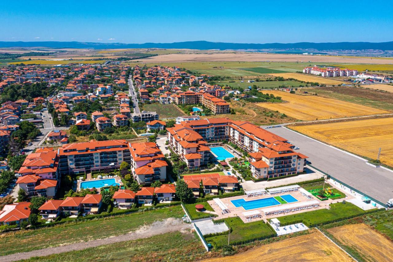 Apartcomplex Chateau Aheloy Esterno foto