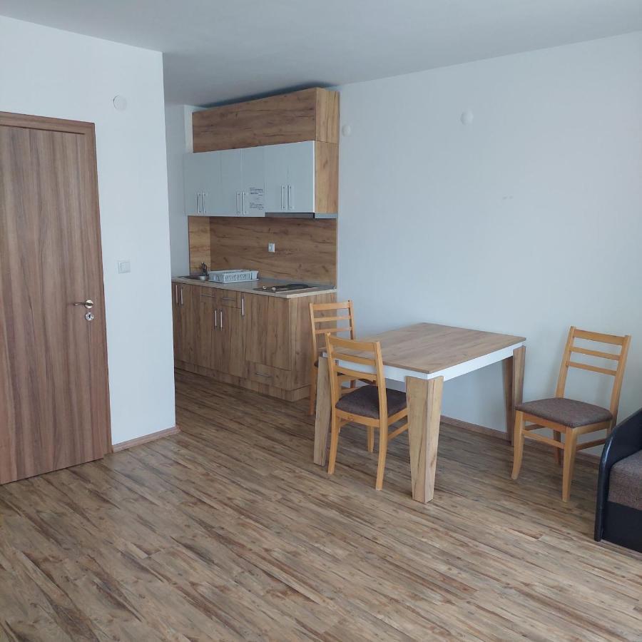 Apartcomplex Chateau Aheloy Esterno foto
