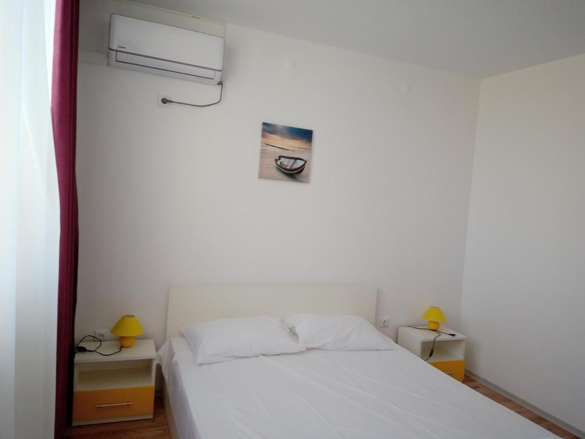 Apartcomplex Chateau Aheloy Esterno foto
