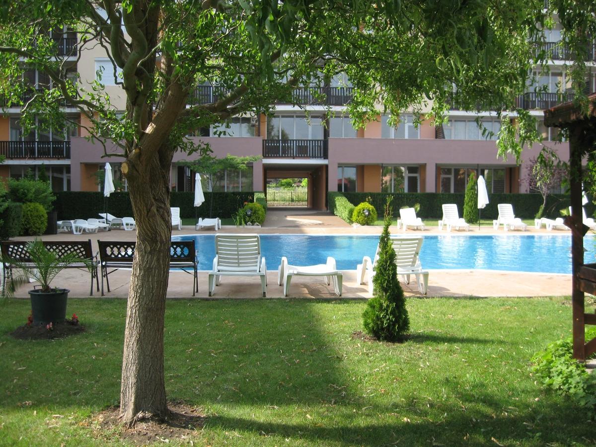 Apartcomplex Chateau Aheloy Esterno foto