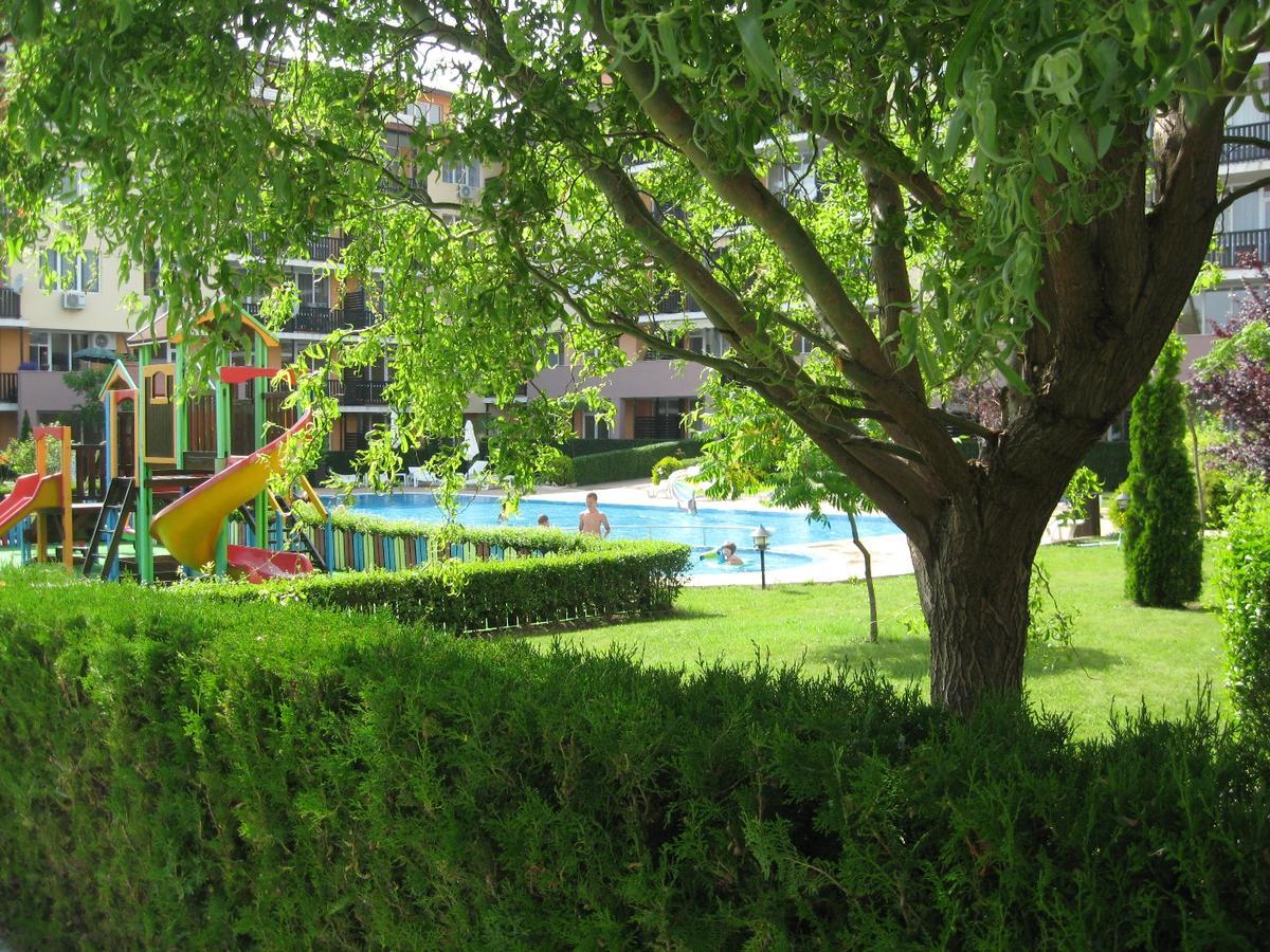 Apartcomplex Chateau Aheloy Esterno foto