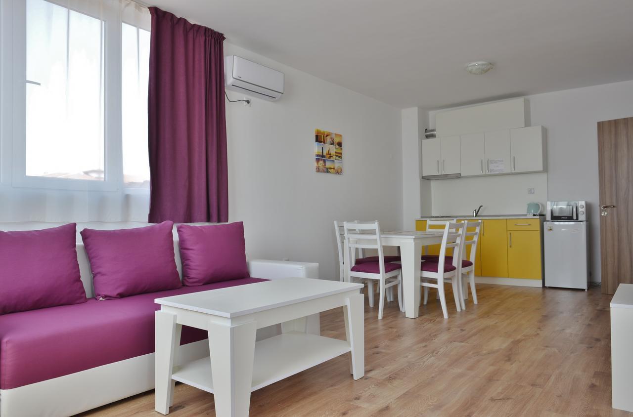 Apartcomplex Chateau Aheloy Esterno foto