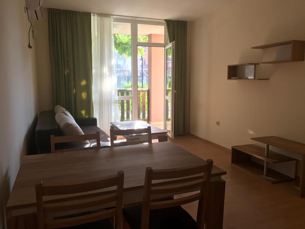 Apartcomplex Chateau Aheloy Esterno foto