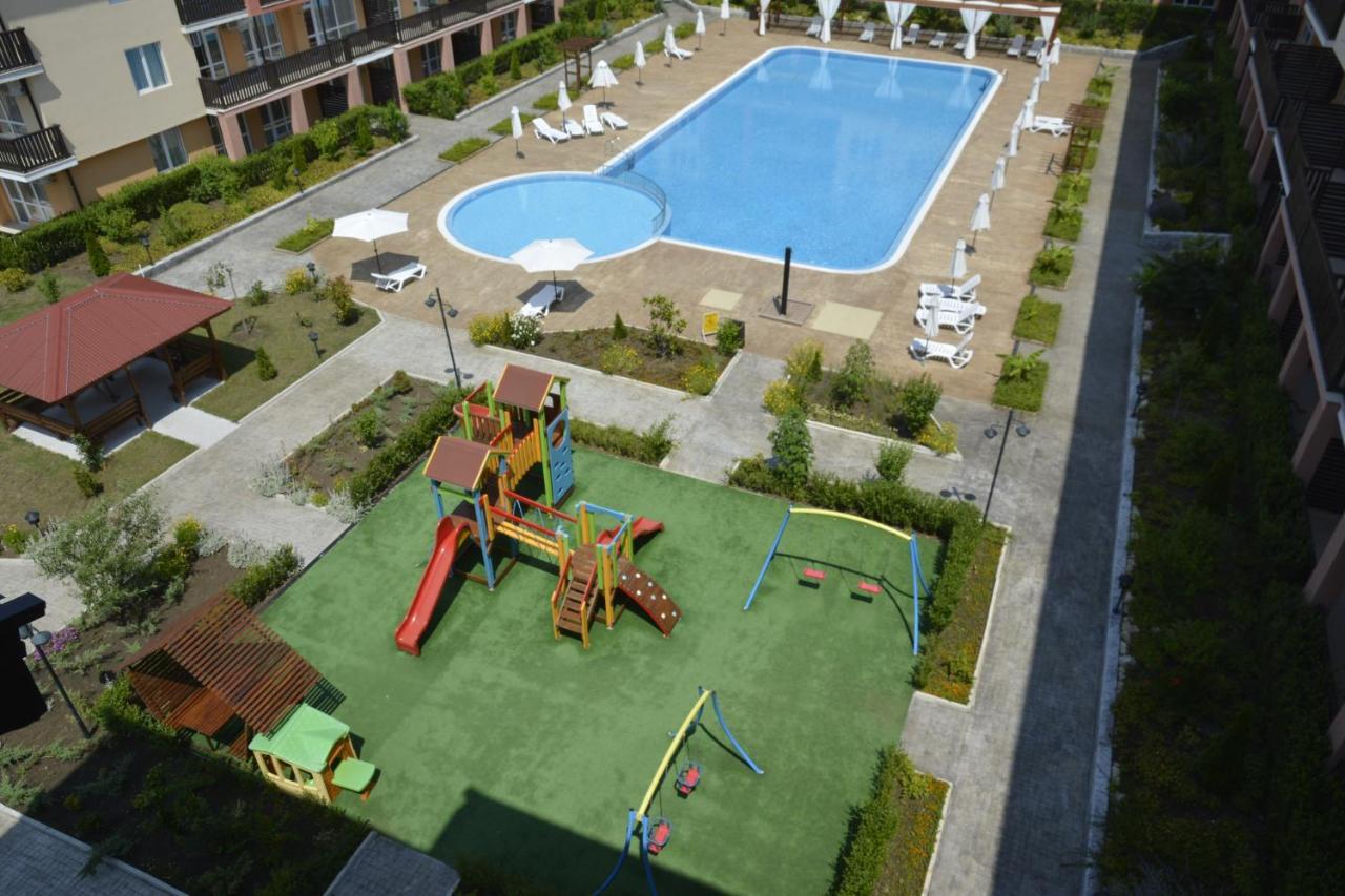 Apartcomplex Chateau Aheloy Esterno foto